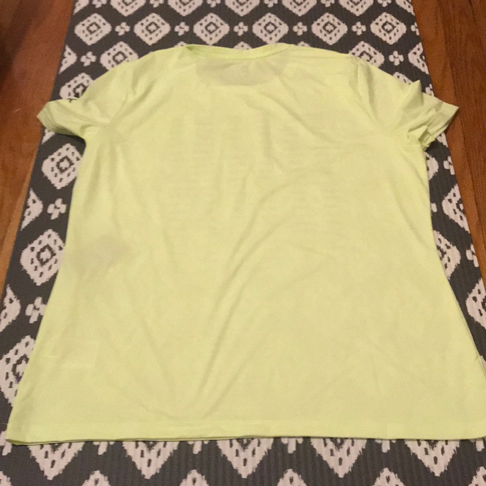 Women’s Reebok ActivChill Technology Shirt - Picture 6 of 6